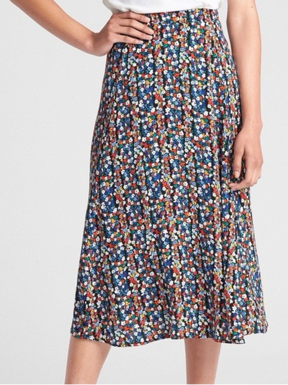 GAP Black Floral Print Midi Skirt – Size 2 (NWOT)